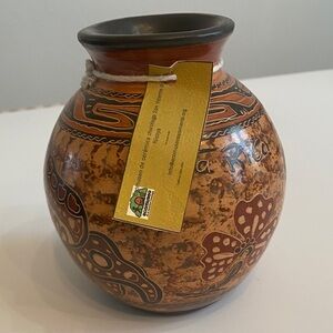 Handmade Hand Painted Vase Chorotega pottery from Nicoya Peninsula in Costa Rica